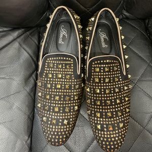 Dress shoes